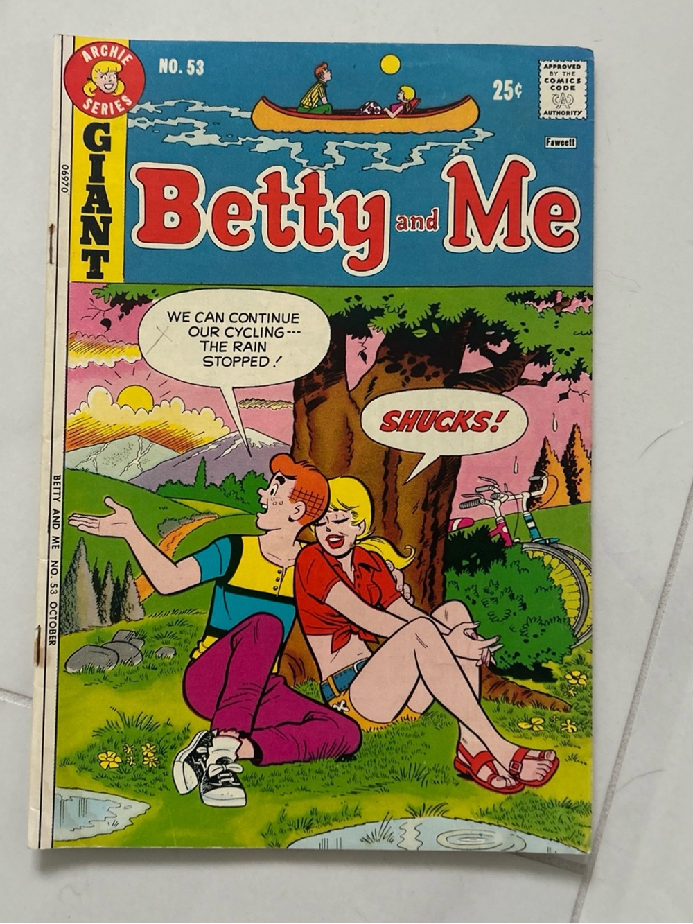 Betty and Me Giant Comic No.53 – Colorful Retro Cover